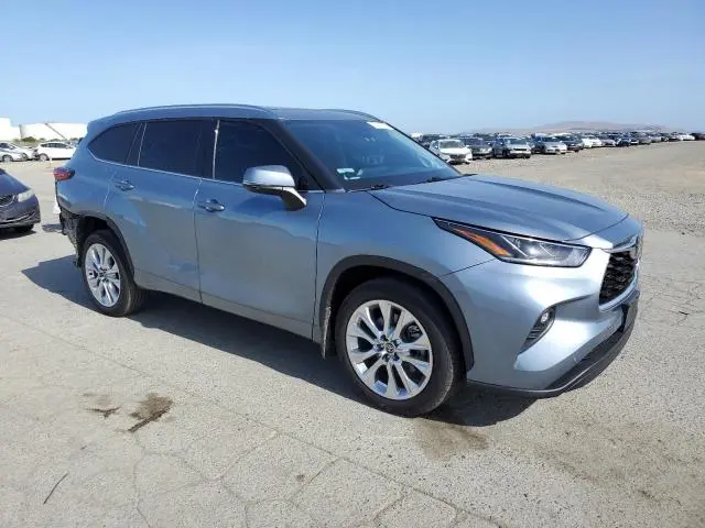 2022 TOYOTA HIGHLANDER LIMITED  