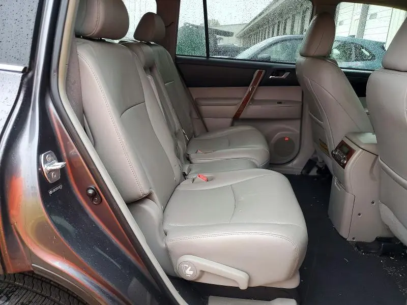 2012 TOYOTA HIGHLANDER LIMITED  