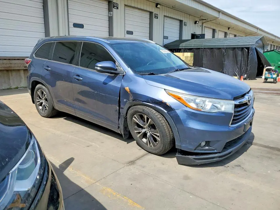 2016 TOYOTA HIGHLANDER XLE  