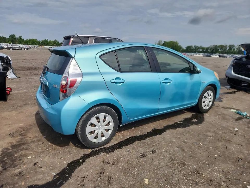 2013 TOYOTA PRIUS C TWO  