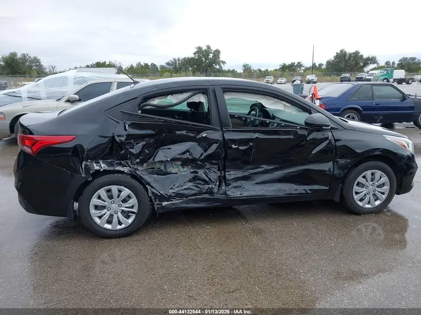 2022 HYUNDAI ACCENT SE