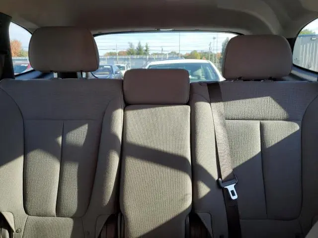 2010 HYUNDAI SANTA FE GLS  