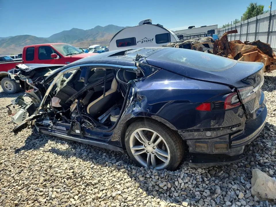 2014 TESLA MODEL S   