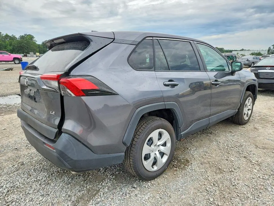 2022 TOYOTA RAV4 LE  
