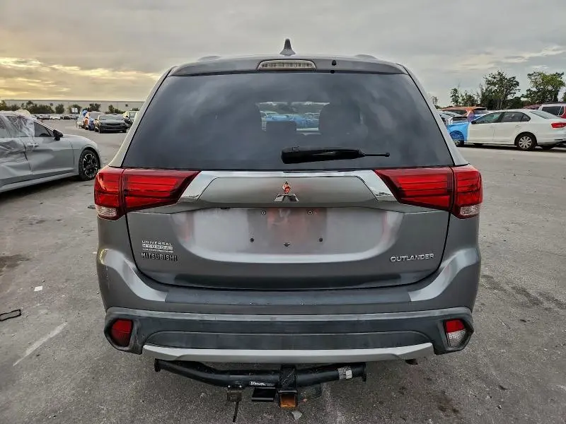 2017 MITSUBISHI OUTLANDER ES  