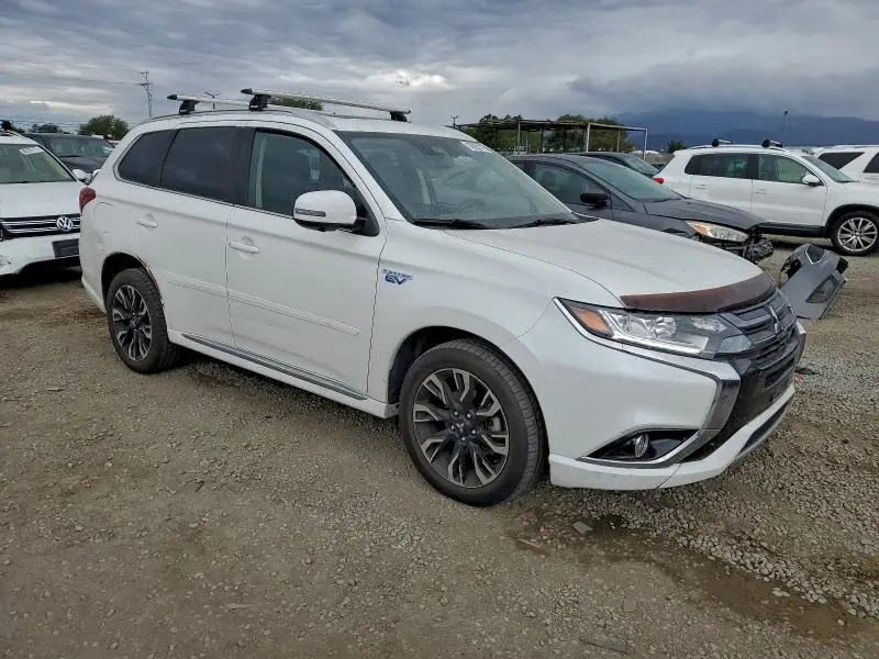 2018 MITSUBISHI OUTLANDER SE  