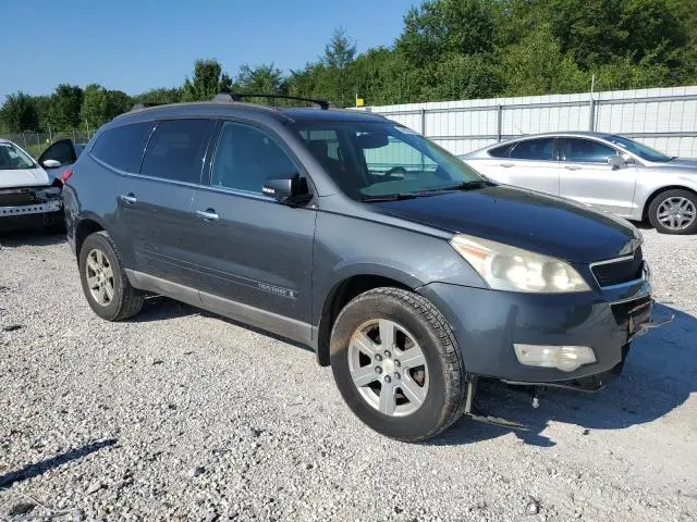 2010 CHEVROLET TRAVERSE LT  