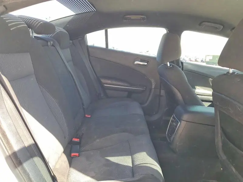 2016 DODGE CHARGER SE  