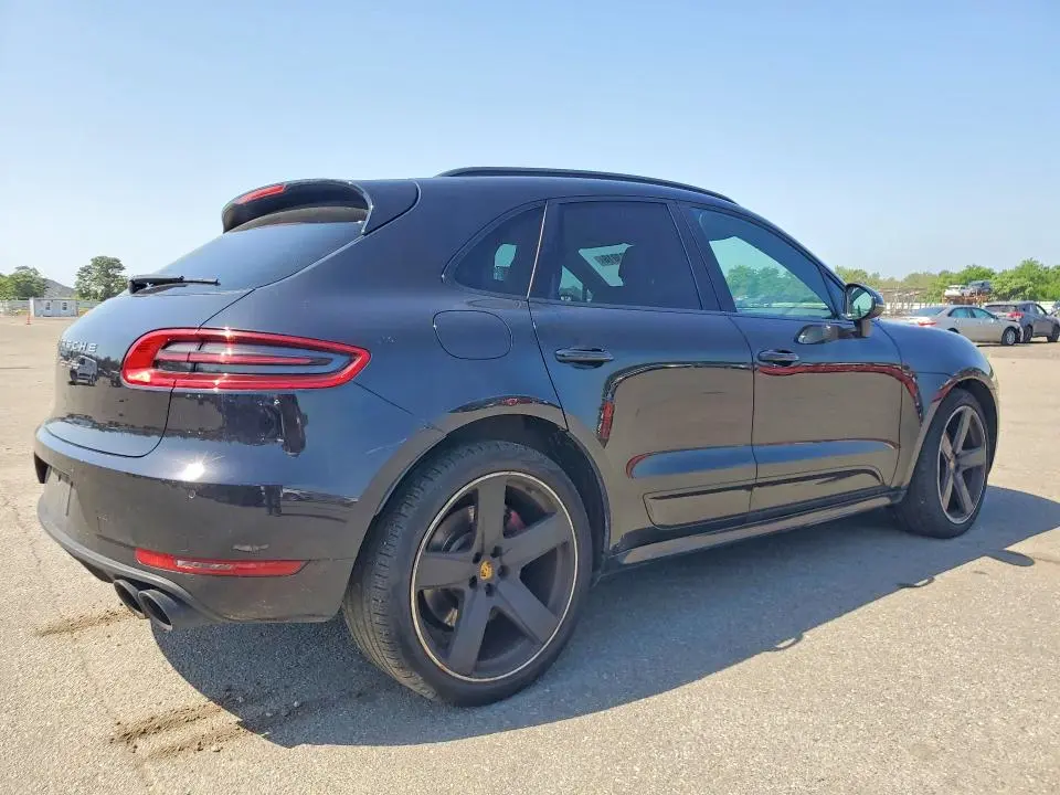 2015 PORSCHE MACAN TURBO  