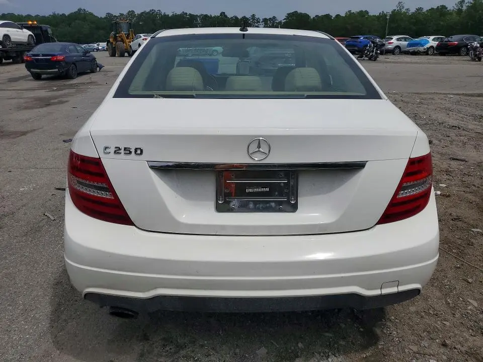 2013 MERCEDES-BENZ C 250  
