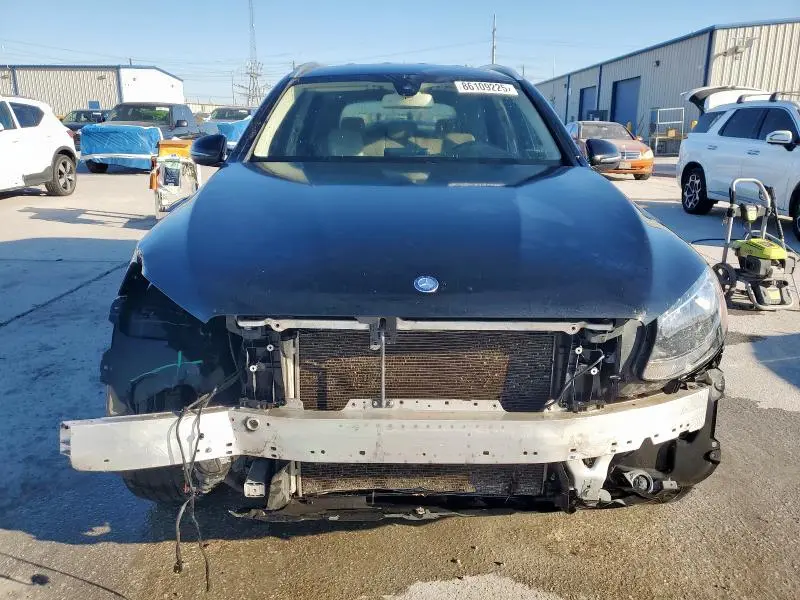 2017 MERCEDES-BENZ GLC 300  