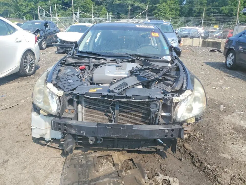 2011 INFINITI G37   