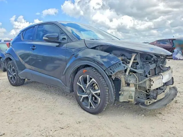 2018 TOYOTA C-HR XLE  