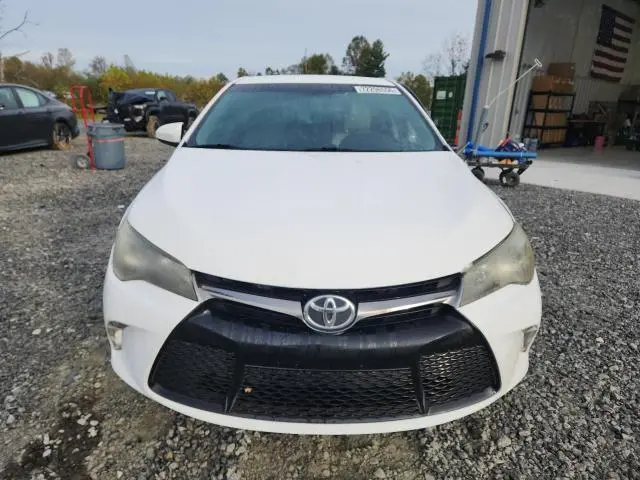 2016 TOYOTA CAMRY SE  