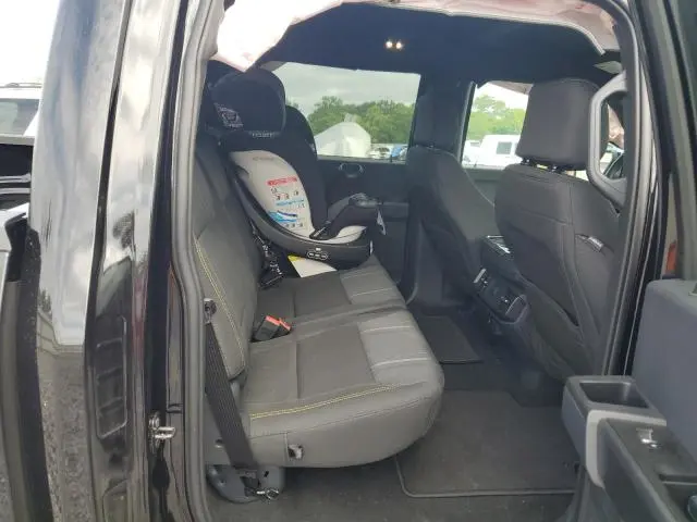 2024 FORD F150 STX  