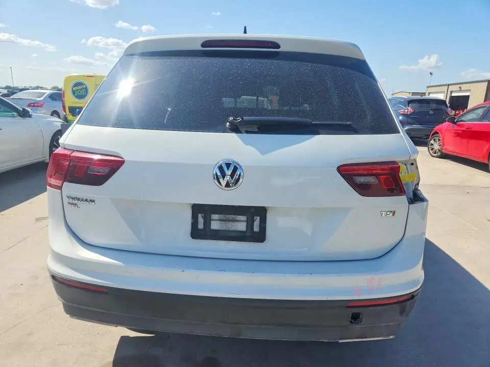 2018 VOLKSWAGEN TIGUAN SE  