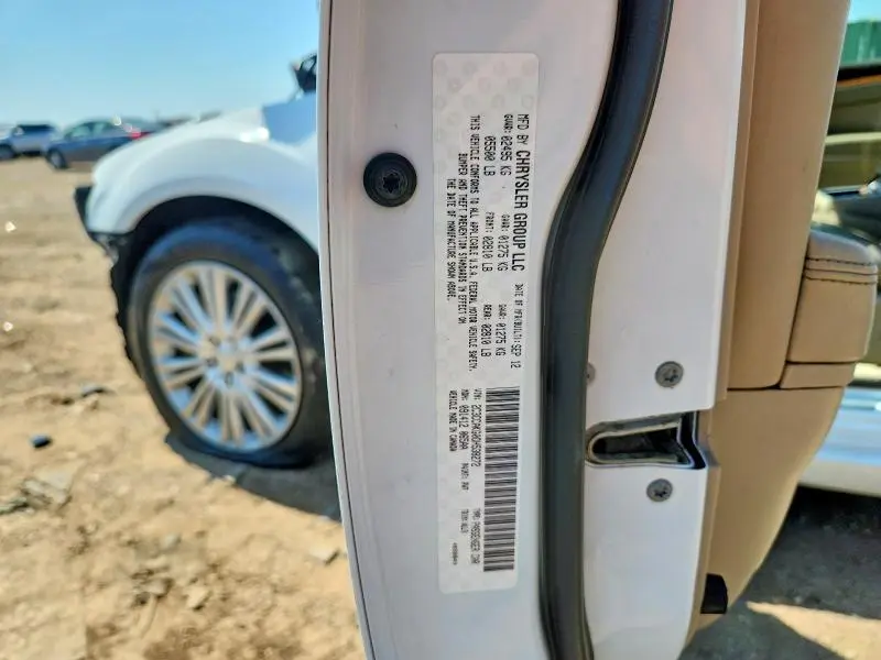 2013 CHRYSLER 300C   