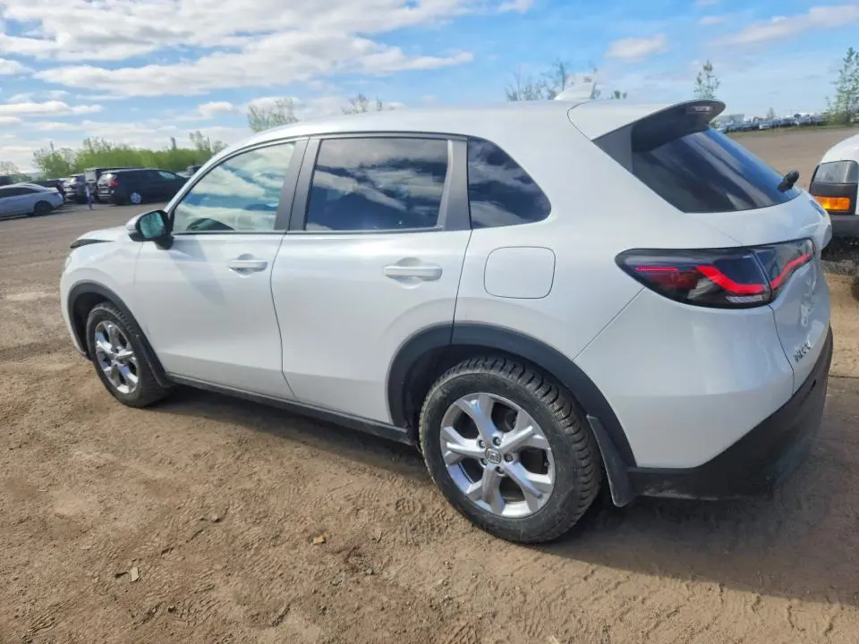 2025 HONDA HR-V LX  