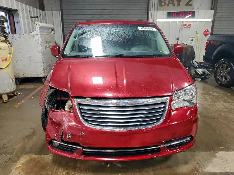 2016 CHRYSLER TOWN & COUNTRY LX  