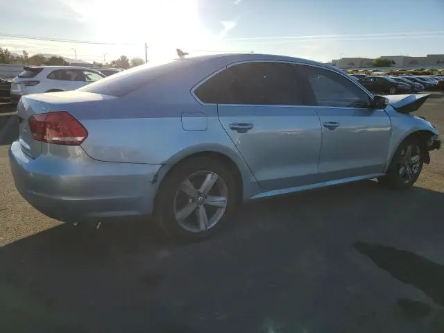 2013 VOLKSWAGEN PASSAT SE  