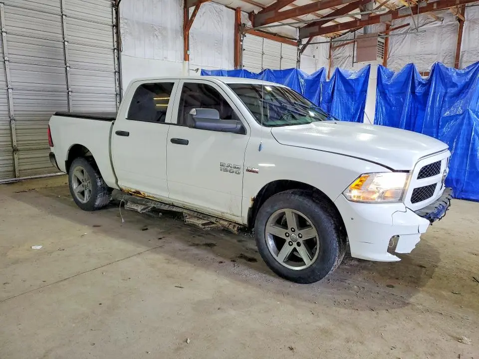 2013 RAM 1500 ST  