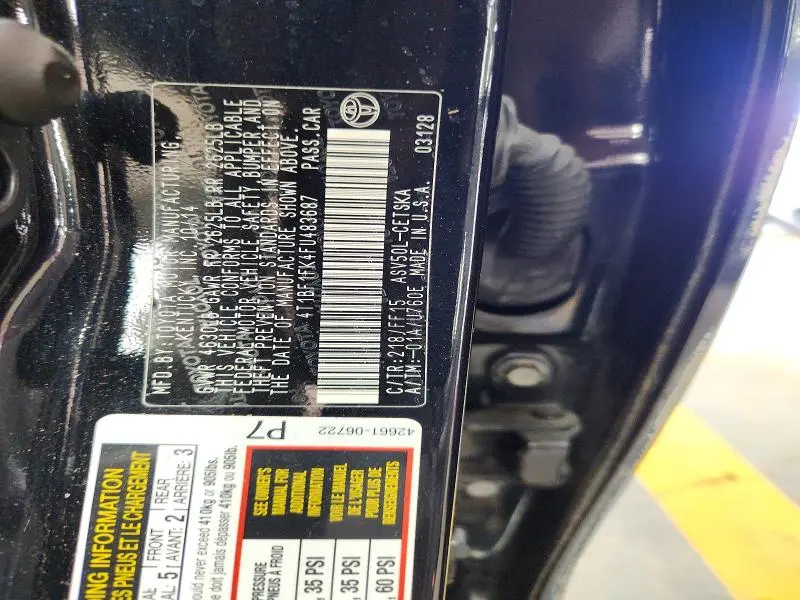 2015 TOYOTA CAMRY SE  