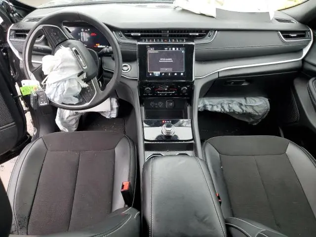 2024 JEEP GRAND CHEROKEE LAREDO  