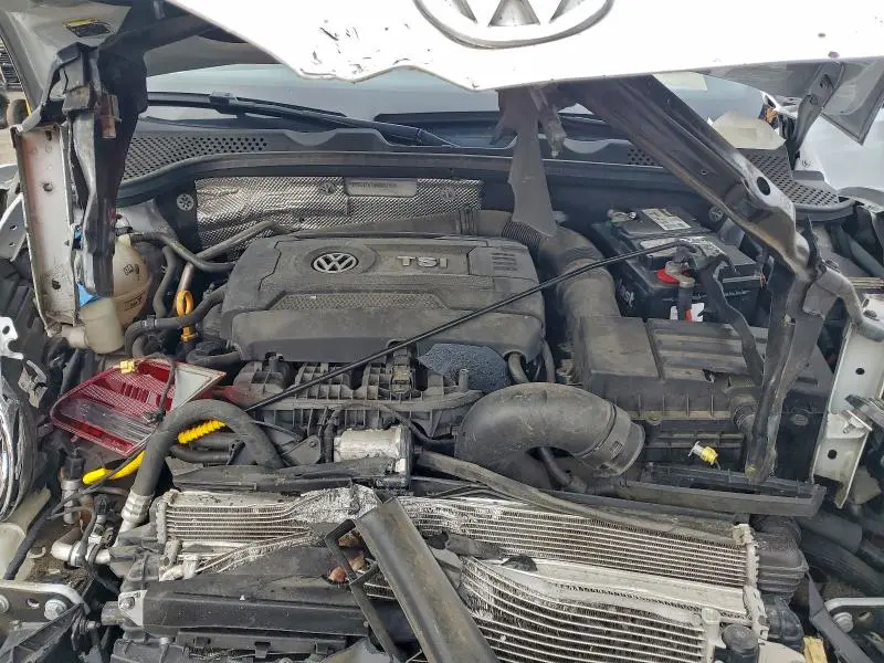 2017 VOLKSWAGEN BEETLE S/SE  