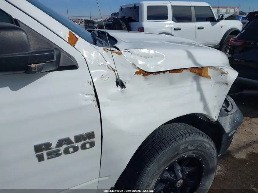 2017 RAM 1500 TRADESMAN  4X4 6'4 BOX