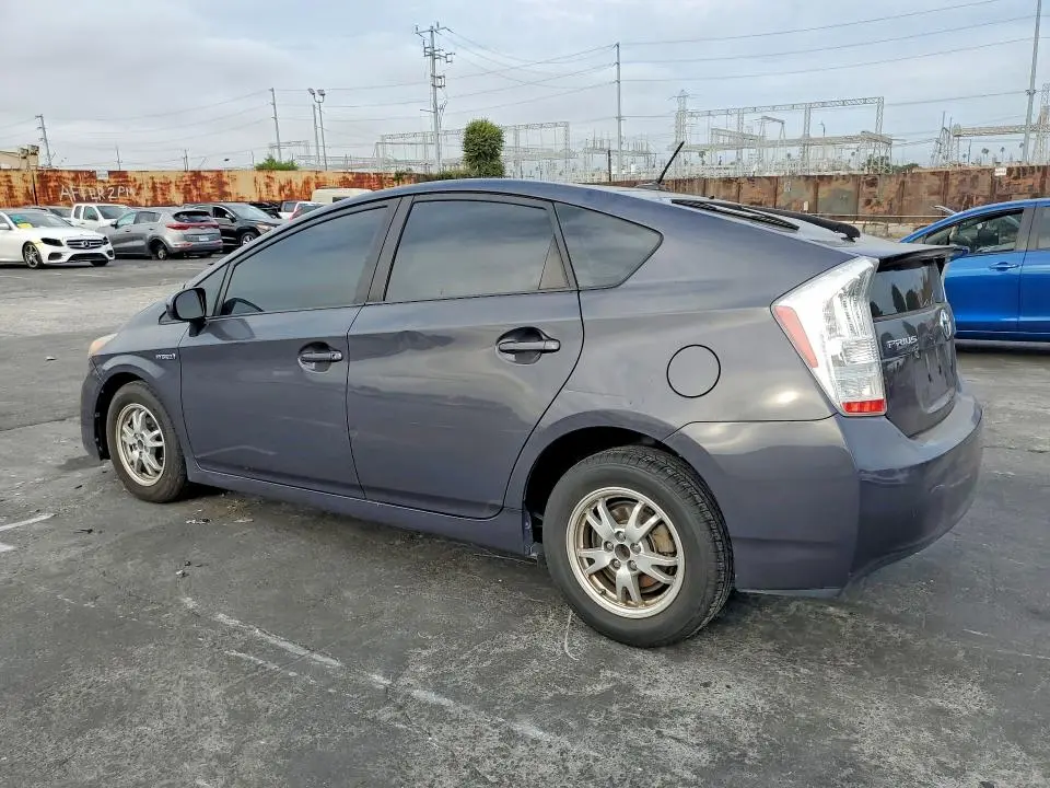 2011 TOYOTA PRIUS TWO  