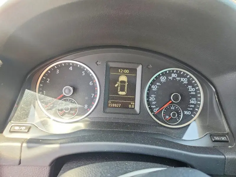 2014 VOLKSWAGEN TIGUAN S  