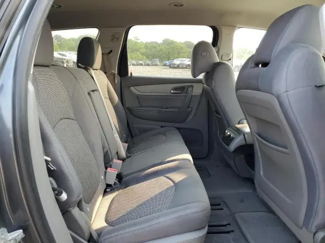 2013 CHEVROLET TRAVERSE LS  