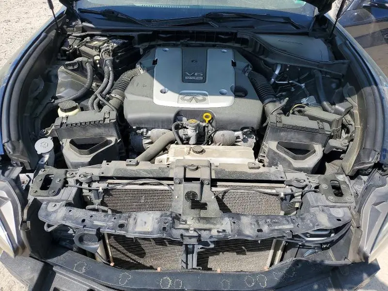 2015 INFINITI Q70L 3.7  