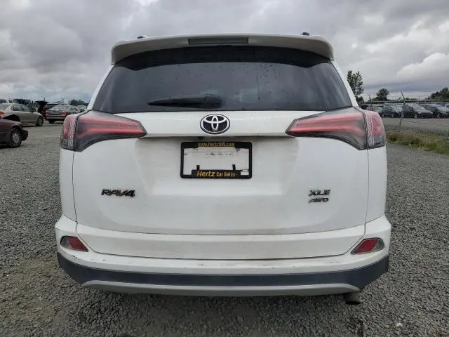 2016 TOYOTA RAV4 XLE  