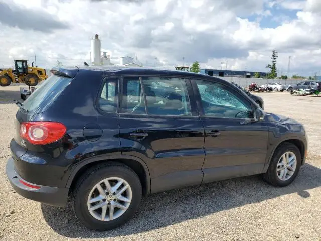 2011 VOLKSWAGEN TIGUAN S  