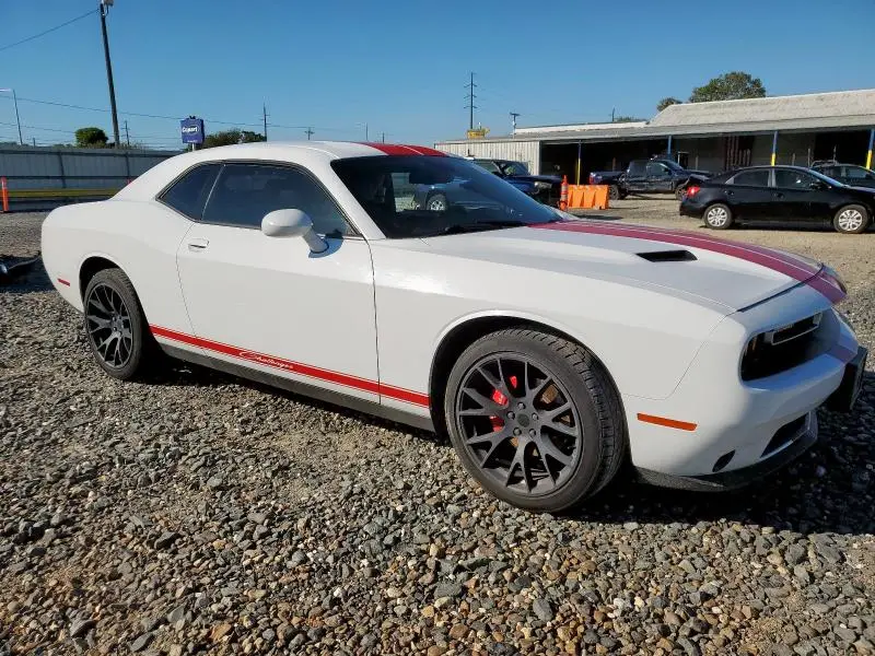 2015 DODGE CHALLENGER SXT  
