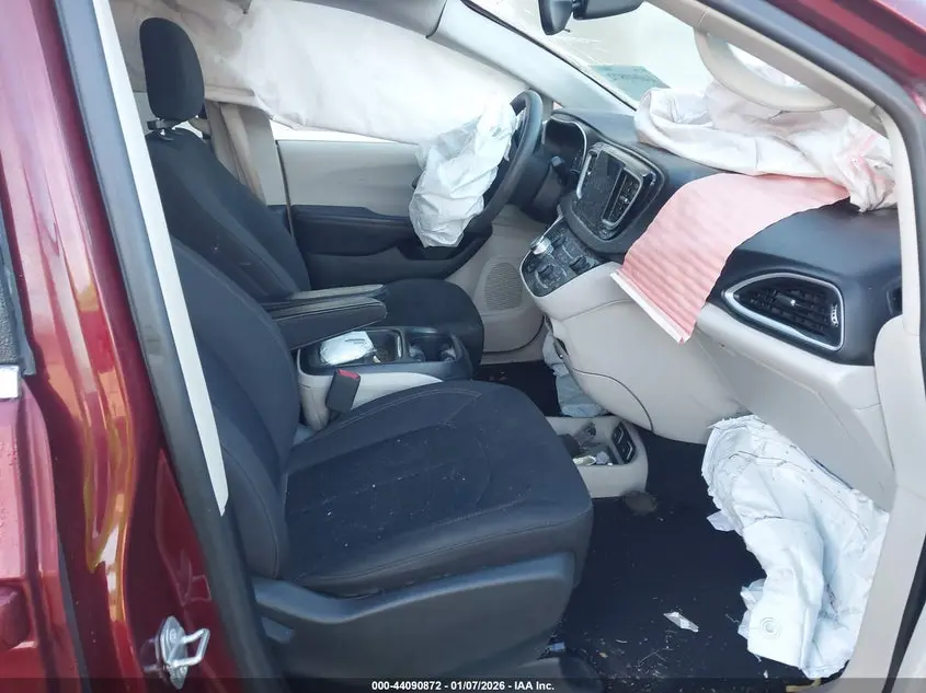 2017 CHRYSLER PACIFICA TOURING PLUS