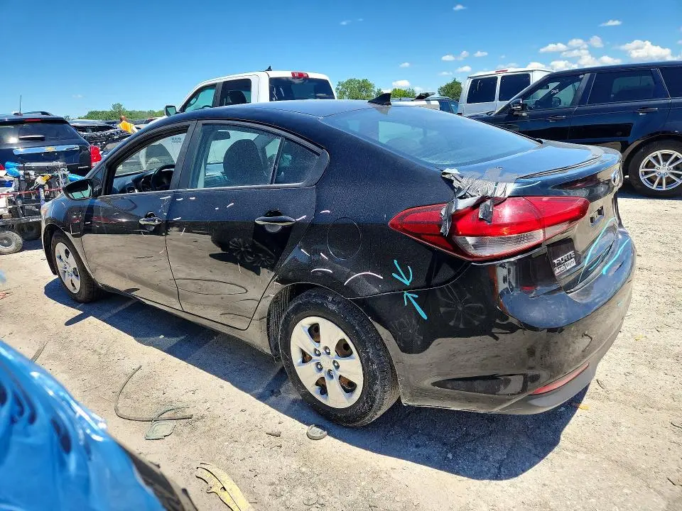 2017 KIA FORTE LX  