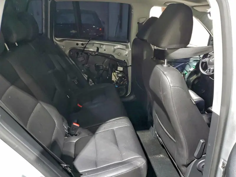 2012 VOLKSWAGEN TIGUAN S  