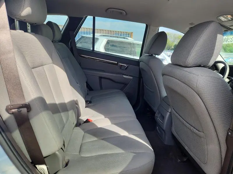 2010 HYUNDAI SANTA FE GLS  