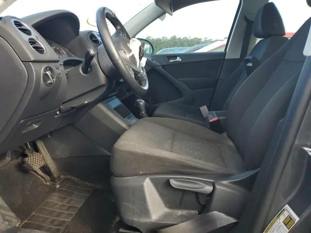 2014 VOLKSWAGEN TIGUAN S  