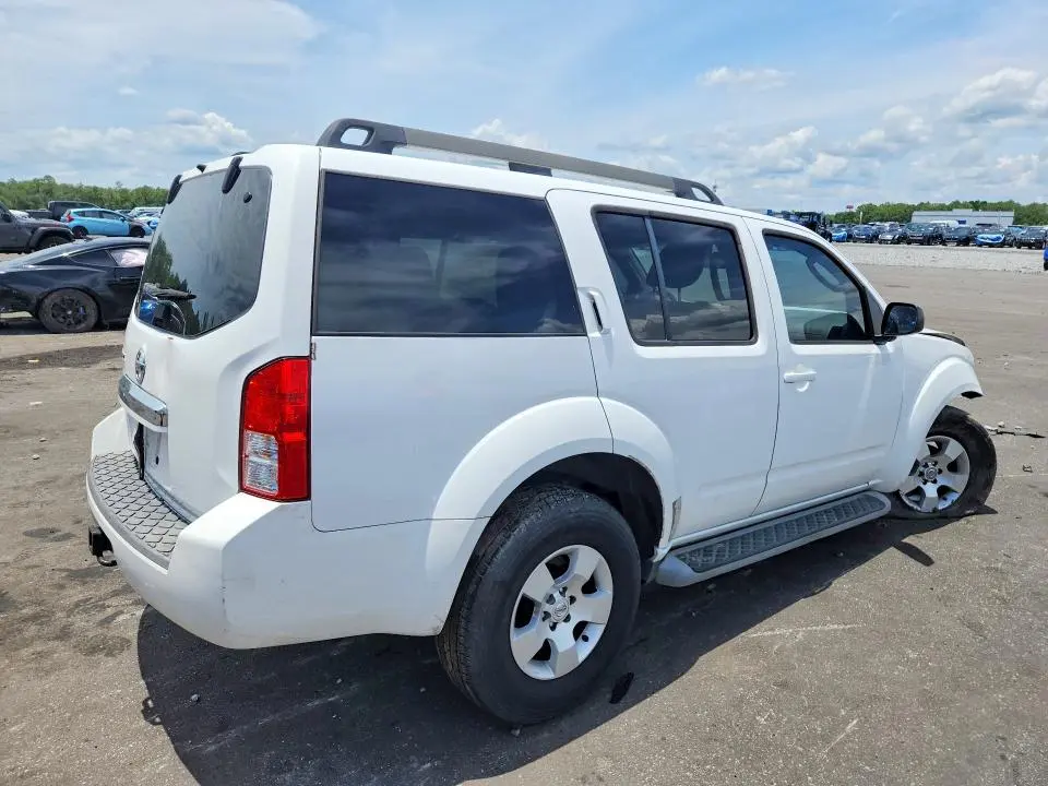 2012 NISSAN PATHFINDER S  