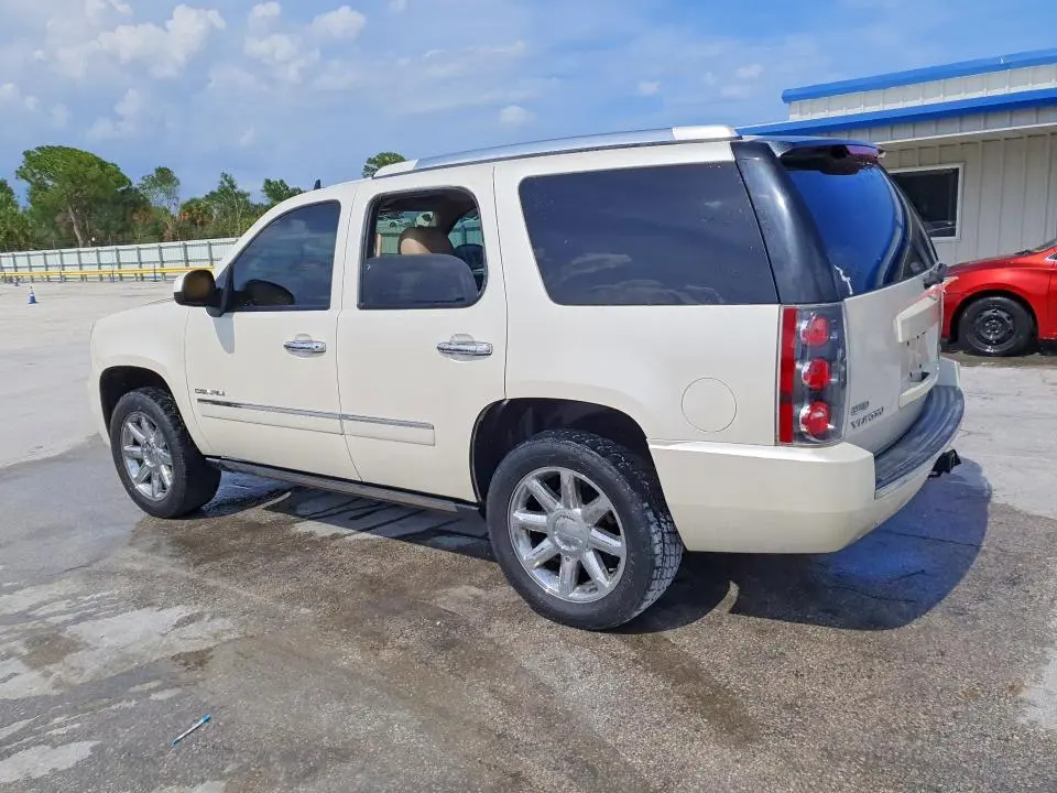 2010 GMC YUKON DENALI  