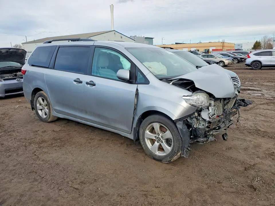 2019 TOYOTA SIENNA L 7-PASSENGER  