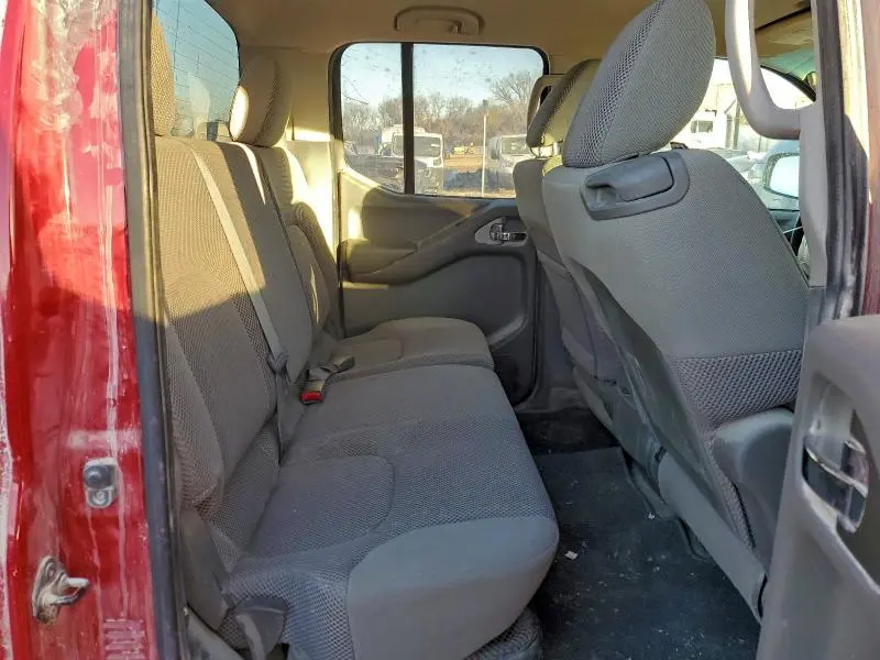 2011 NISSAN FRONTIER S  