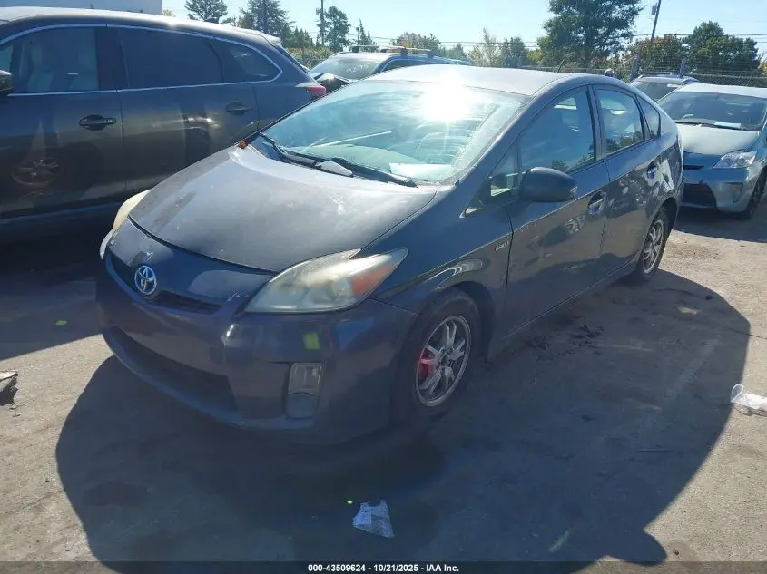 2011 TOYOTA PRIUS THREE