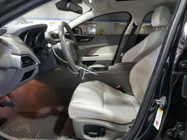 2017 JAGUAR XE PREMIUM  