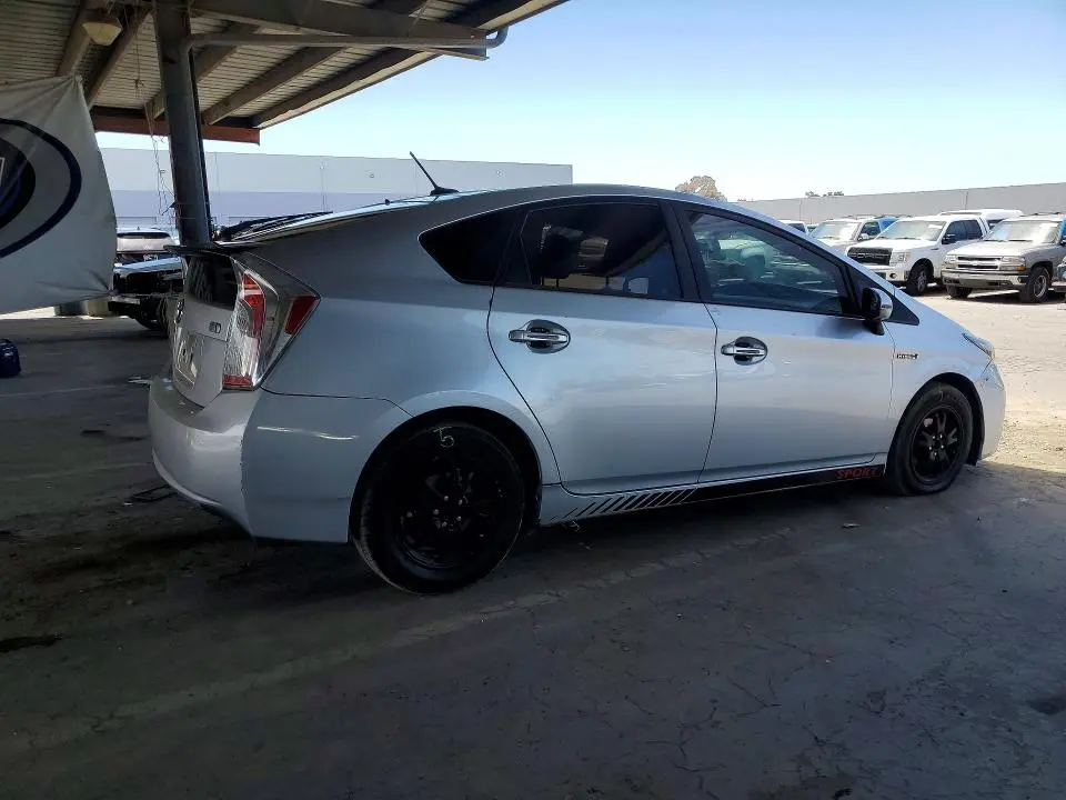 2012 TOYOTA PRIUS THREE  