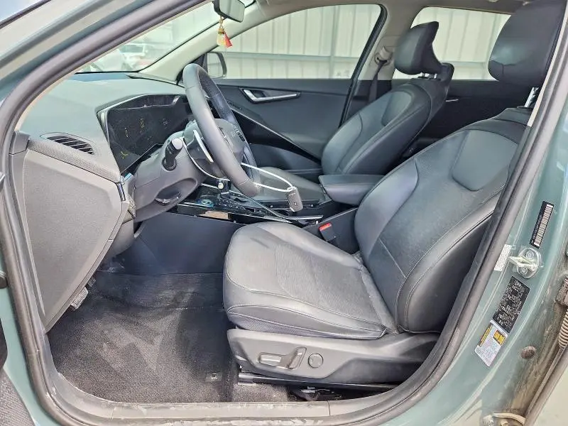 2023 KIA NIRO SX  