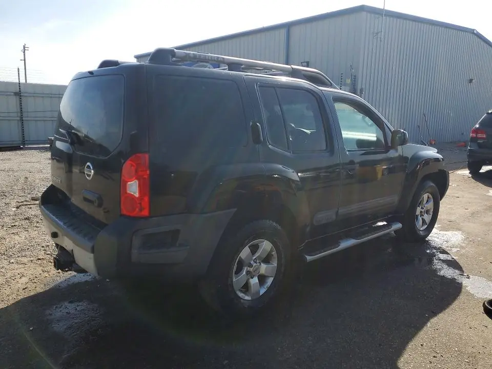 2013 NISSAN XTERRA X  